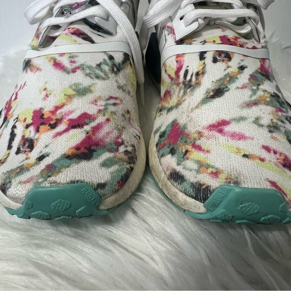 adidas gazelle silver green womens Adidas NMD R1 